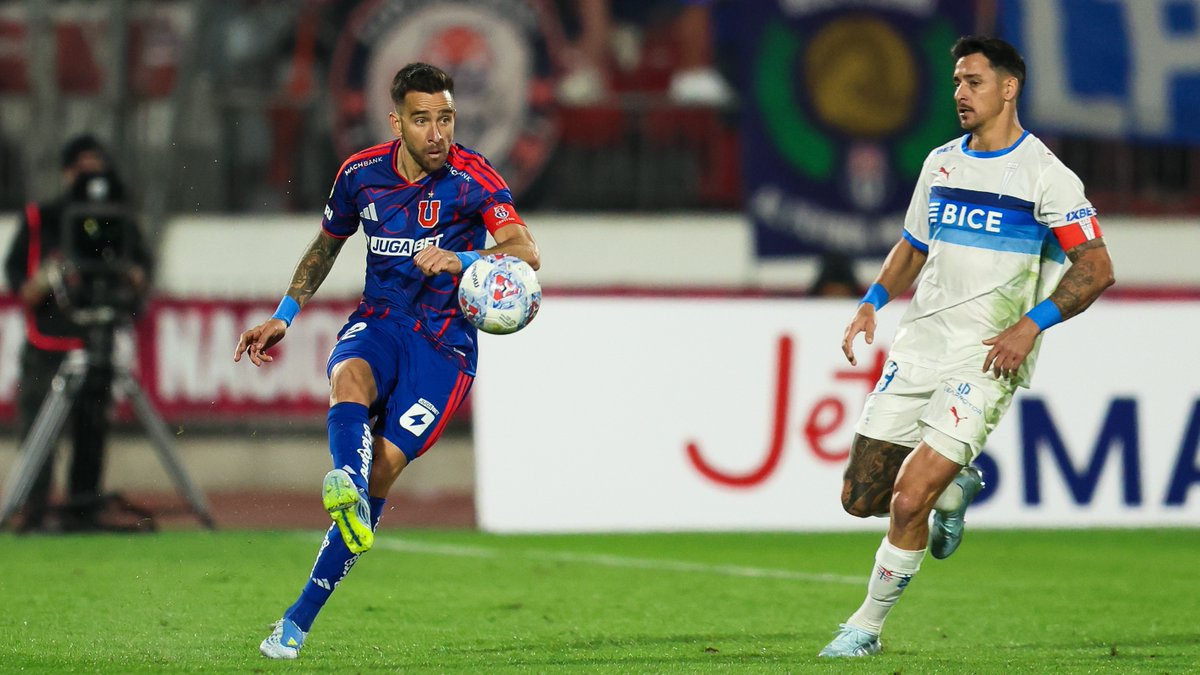 udechile's tweet image. 86’⏱️- Últimos minutos, Mati! ⚽️
Vamos arriba! 👏🔜

#UdeChile 1️⃣-0️⃣ #UC 
#VamosLaU 🔵🔴