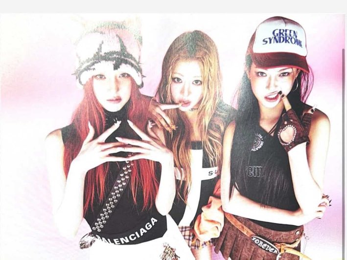 nora °❀ tweet media