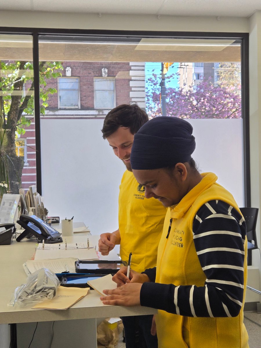 wechcpc's tweet image. Bright like the sun  🌞 Our volunteers took part in  foot patrol training and a distracted Driving audit today!  #wearecommunity #volunteering