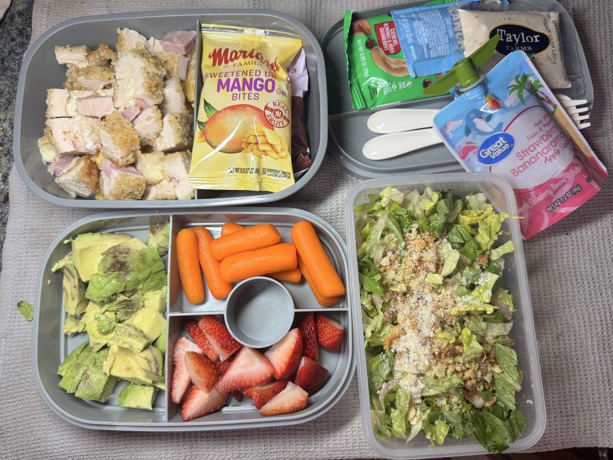 CaylinRetmier's tweet image. Grateful for the meal-prepped lunches that keep me fueled through the school day and the healthy dinners my dad cooks every night. The support behind the scenes makes all the difference. 🥹❤️🙌 #StudentAthlete #FuelTheWork

@bobbypup @vdasoccer @ECNLgirls @ImYouthSoccer