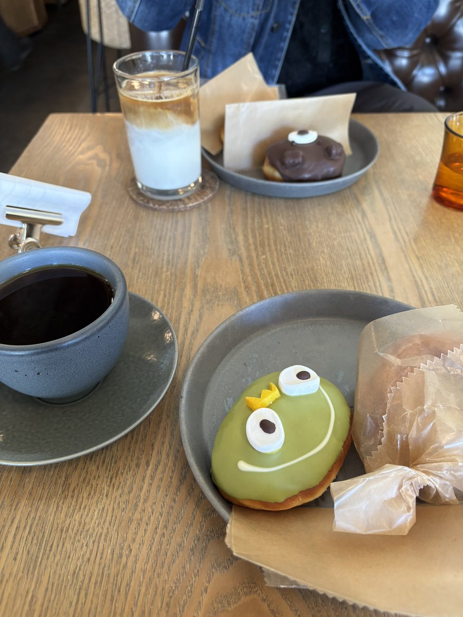 laVierge0830's tweet photo. きのうは会社の子と女子会してきた！
2件はしごしてドーナツとチーズケーキ食べてきた🍩🧀 https://t.co/Dzp1uY8hcB