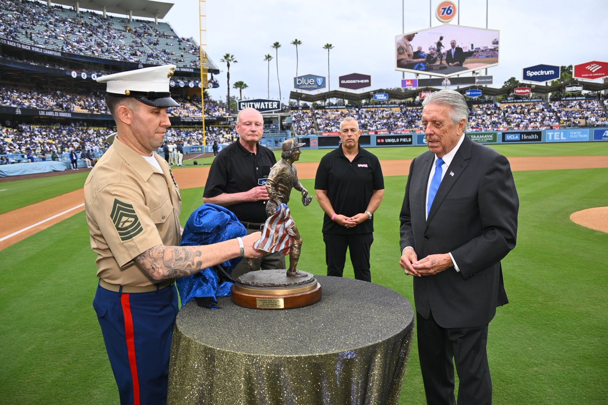 Dodger Insider tweet media