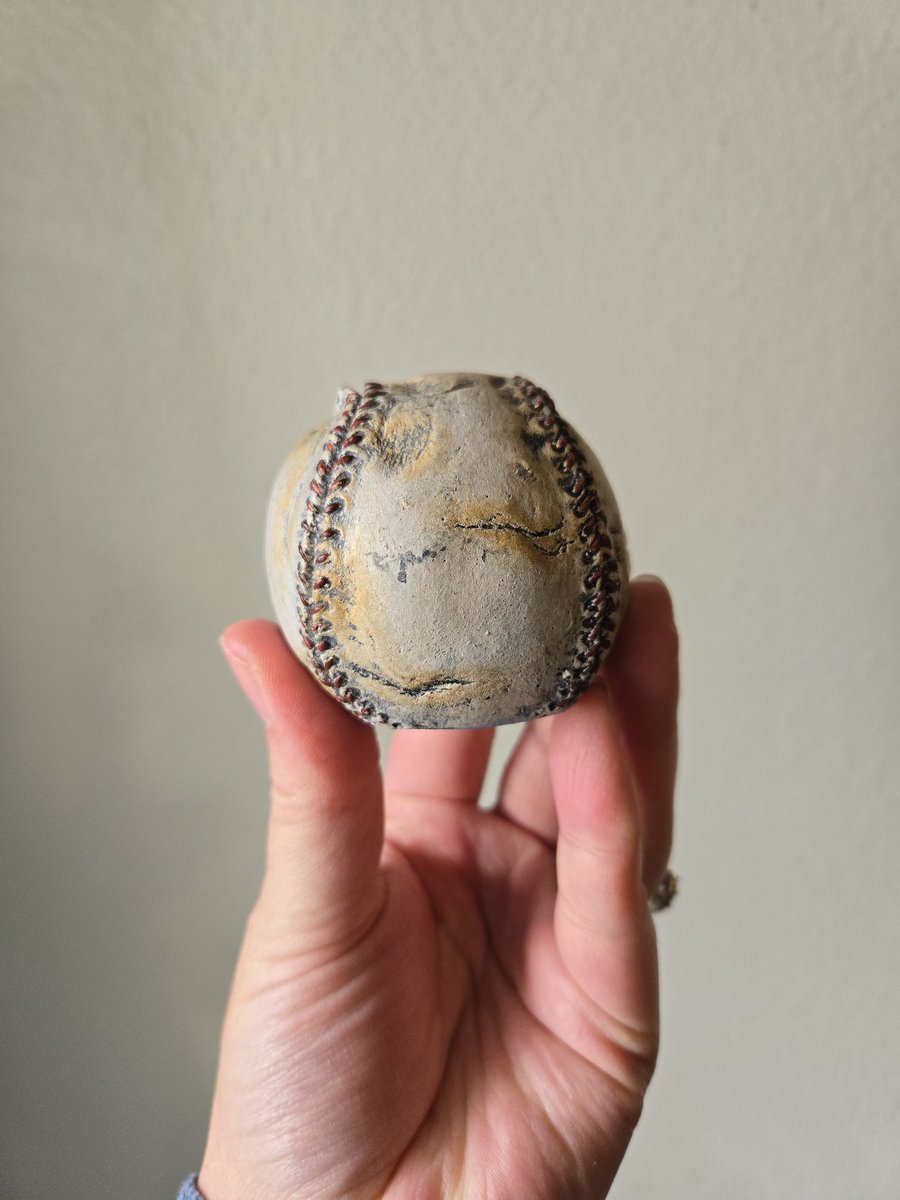 Zee's Pieces - Vintage & Handcrafted tweet media