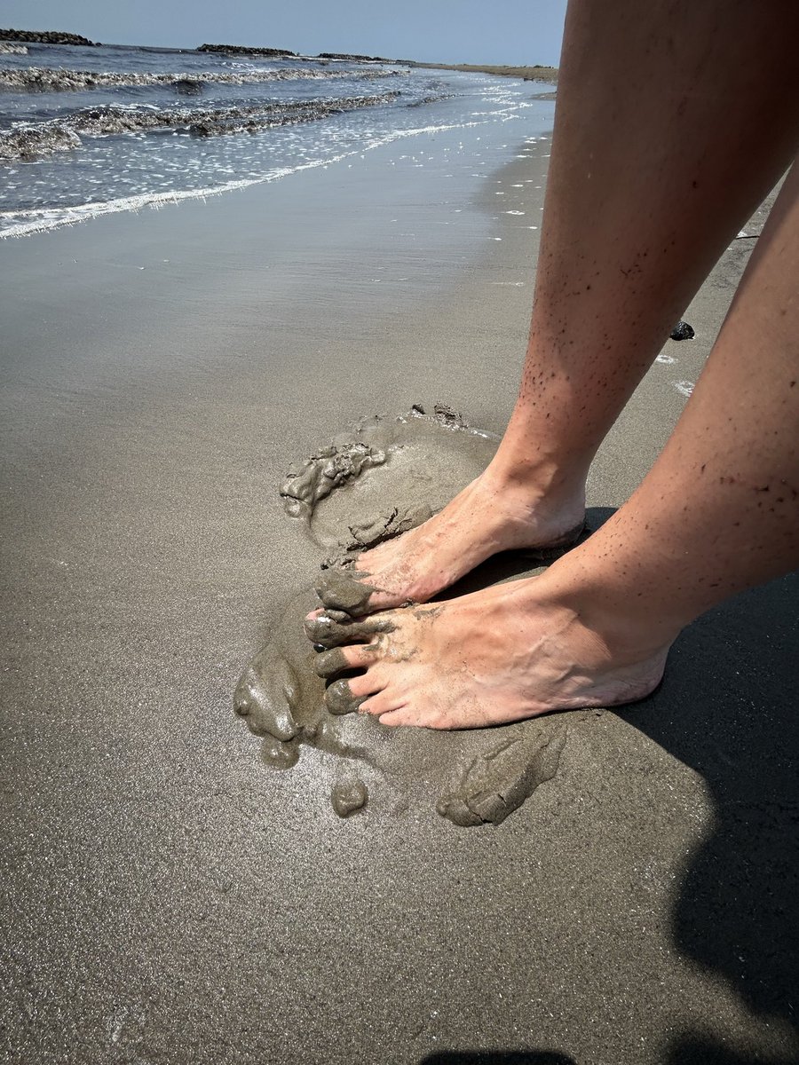Sashasinxo's tweet photo. #footfetish #feet #whitetoes #tanlines #toesucking #soles #pedicure #offeet #longtoes #footjob #skinnytoes #bigfeet #amazonfeet #size12feet #Masturbation #flexible #footslut #footqueen #footgodess #amateurfeet #wrinkledsoles #footslave  #oilysoles #oily 

https://t.co/Qj4Q029S3c https://t.co/j4GX0eUsap