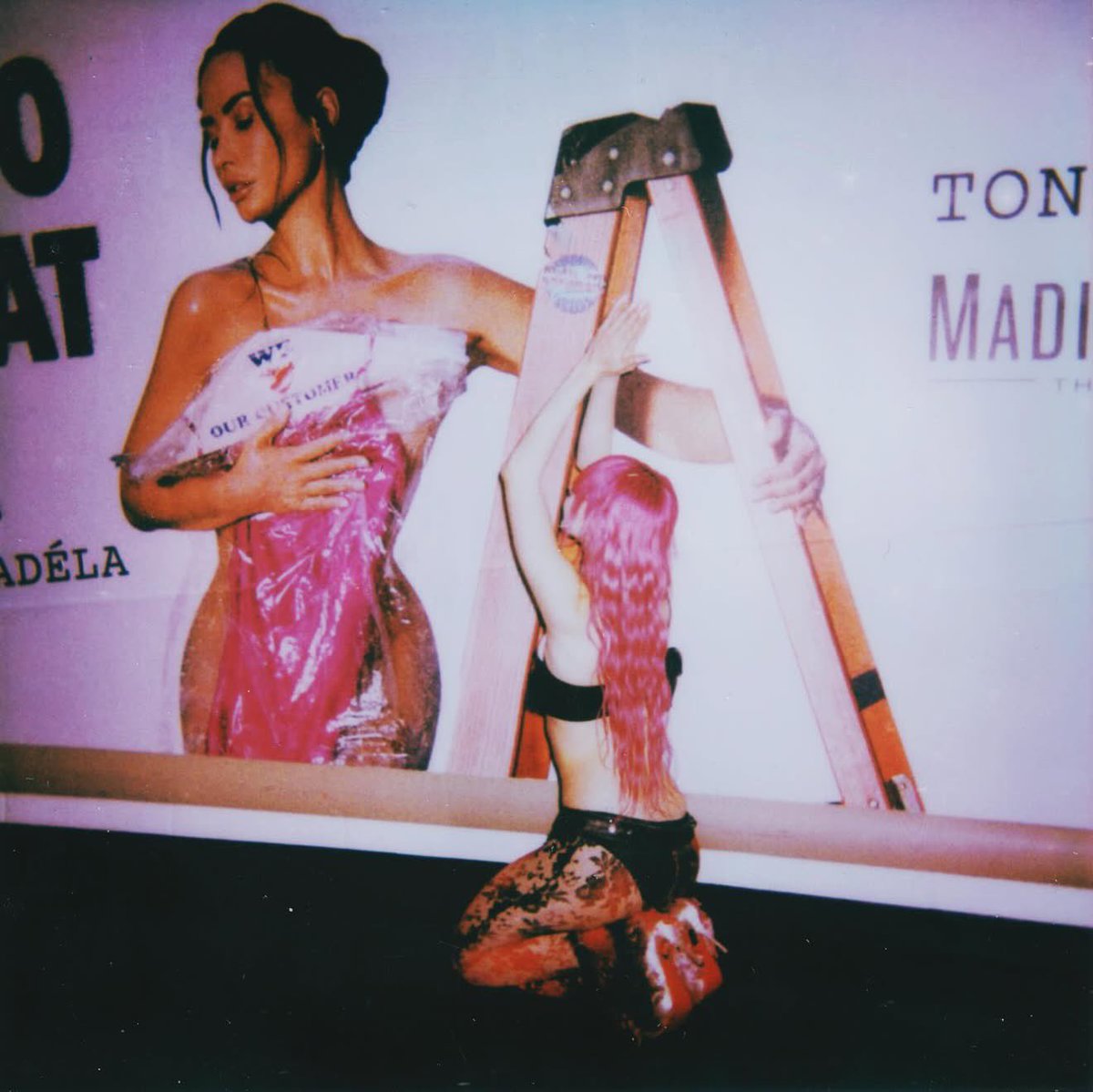 Demi Crave tweet media