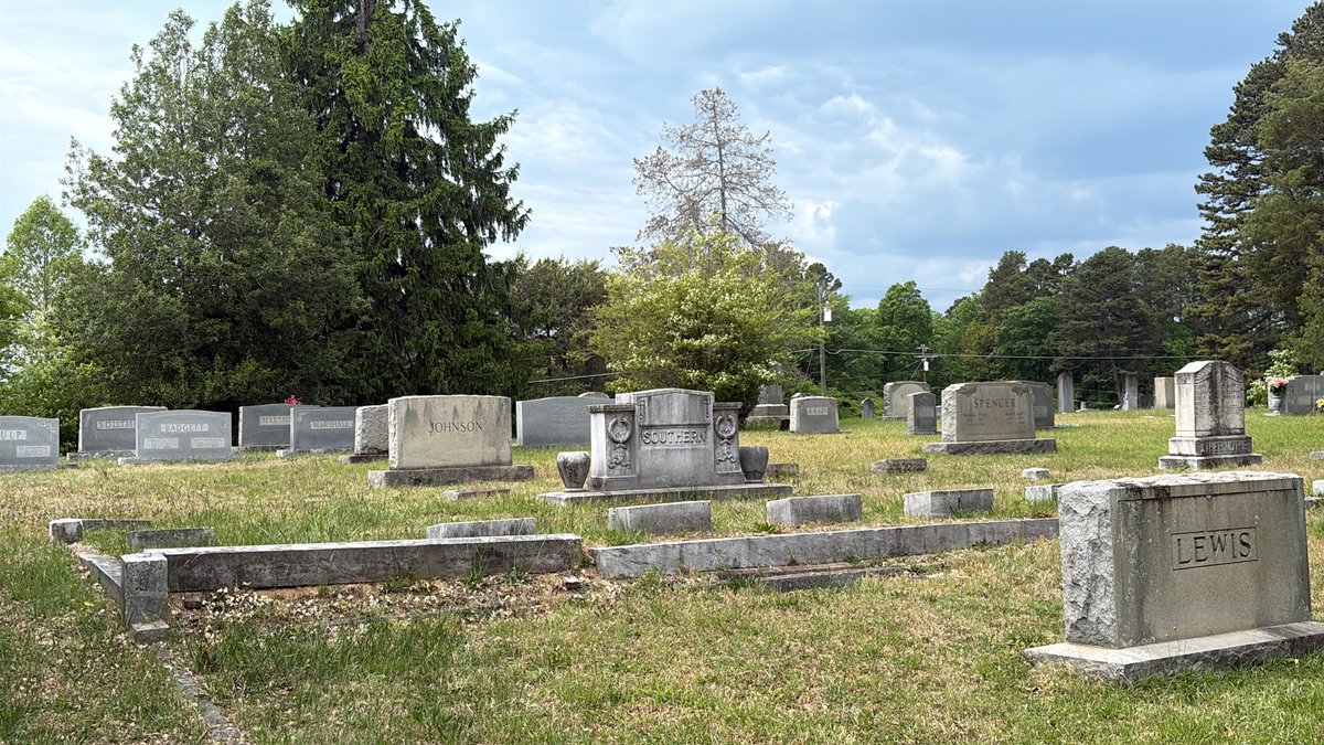 𝙹.𝙴.𝙱. 𝚂𝚝𝚞𝚊𝚛𝚝’𝚜 𝙶𝚑𝚘𝚜𝚝 🇸🇴 tweet media