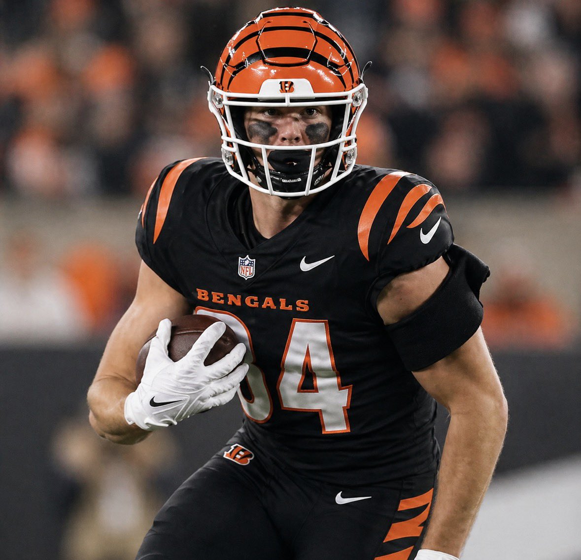 𝗕𝗮𝗿𝗿𝗲𝘁𝘁 𝗖𝗼𝗵𝗲𝗻 tweet media