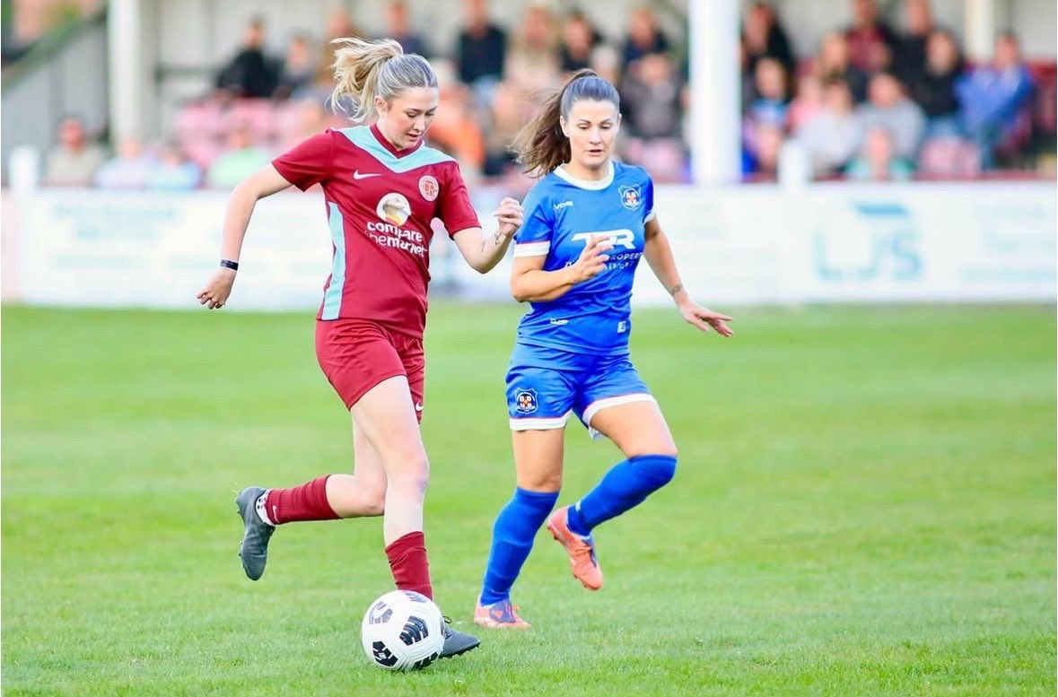 Jayphoto1993's tweet photo. Matchday moments from the cup final🏆
capturing the intensity, passion and quality on show from both sides.
@rangers_ladies vs @RustonSportsWFC 
#MatchDay #FootballPhotography #CupFinal #WomensFootball #GrassrootsFootball https://t.co/z4EiJMqJST