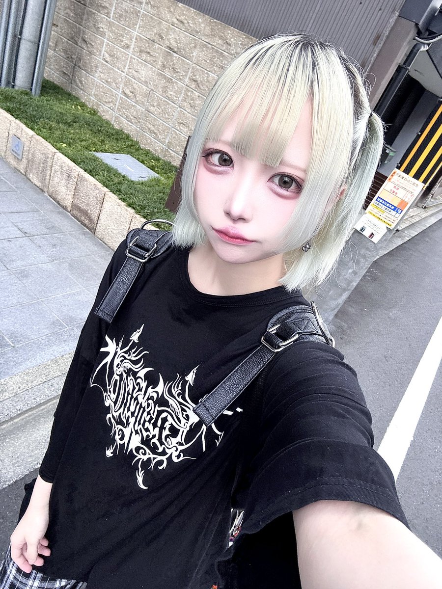 あや@ぼたん tweet media