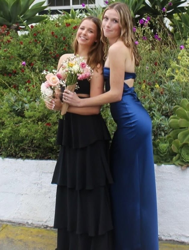 wishingopposite's tweet photo. Which set of prom sluts would you want to be with for a night? 😵‍💫😵‍💫#prom #slut #HS #t33n #teen #tight #bop #BOPS #bopper https://t.co/AkN1wky3TX