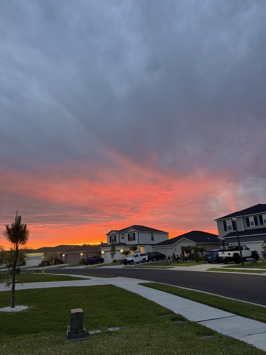 tarynperky's tweet image. #Sunsets #floridanights #saturdayvibes
