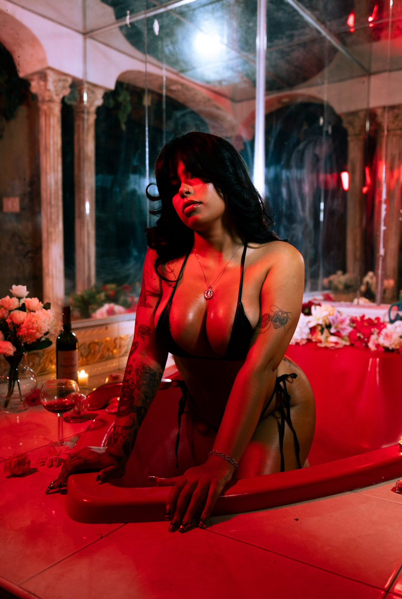 anette🪐 tweet media