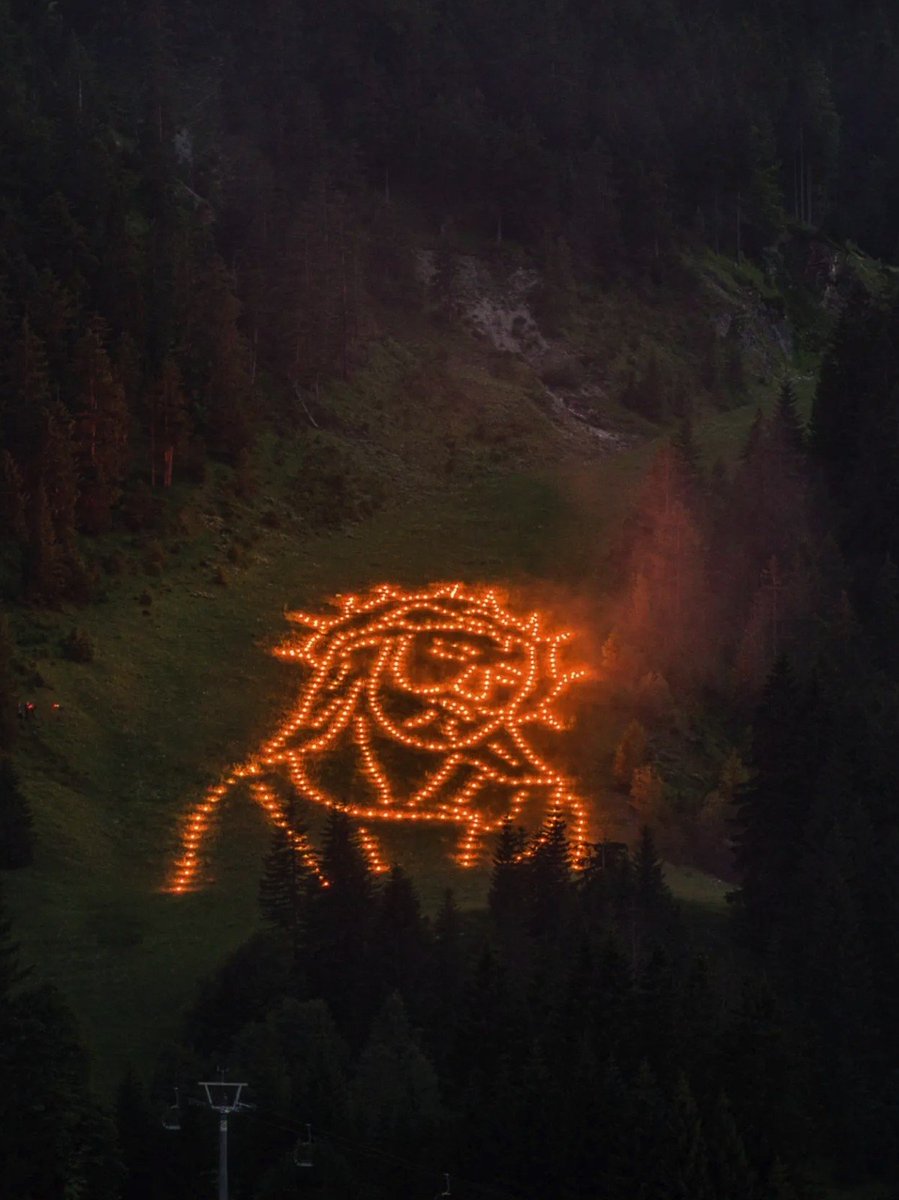 AutCathAes's tweet photo. Post about the Sacred-Heart fires coming out soon, i want to do this tradition justice by dedicating something long form to them. Enjoy an example for now. https://t.co/meu586a4zc