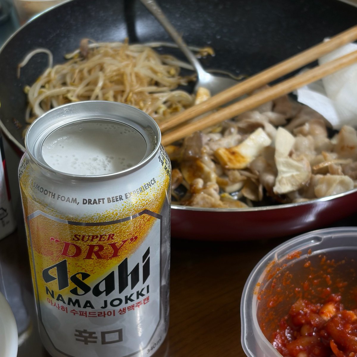 리리 tweet media
