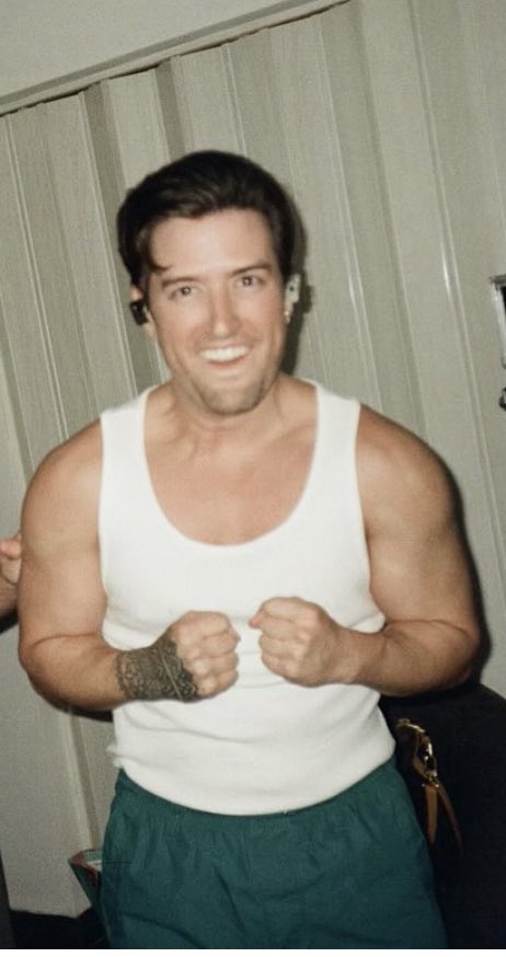 KeepingItKole's tweet photo. Wait Logan is the least attractive of BTR?!? Yall wild cause look at this mannnnn 🗣️ https://t.co/WN4dXoneN1