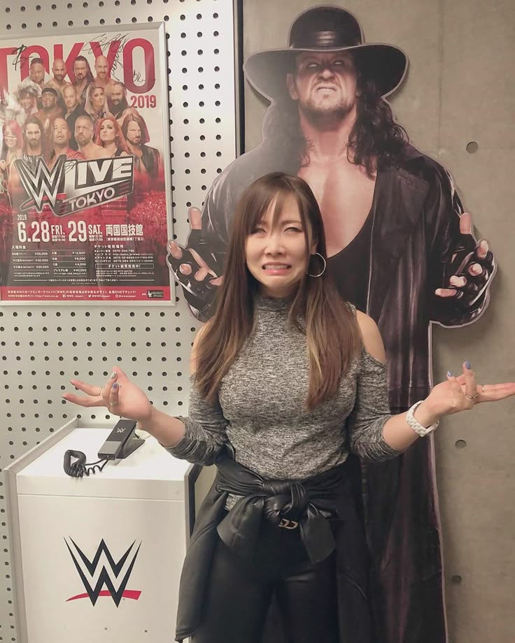 CrispyWrestling tweet media