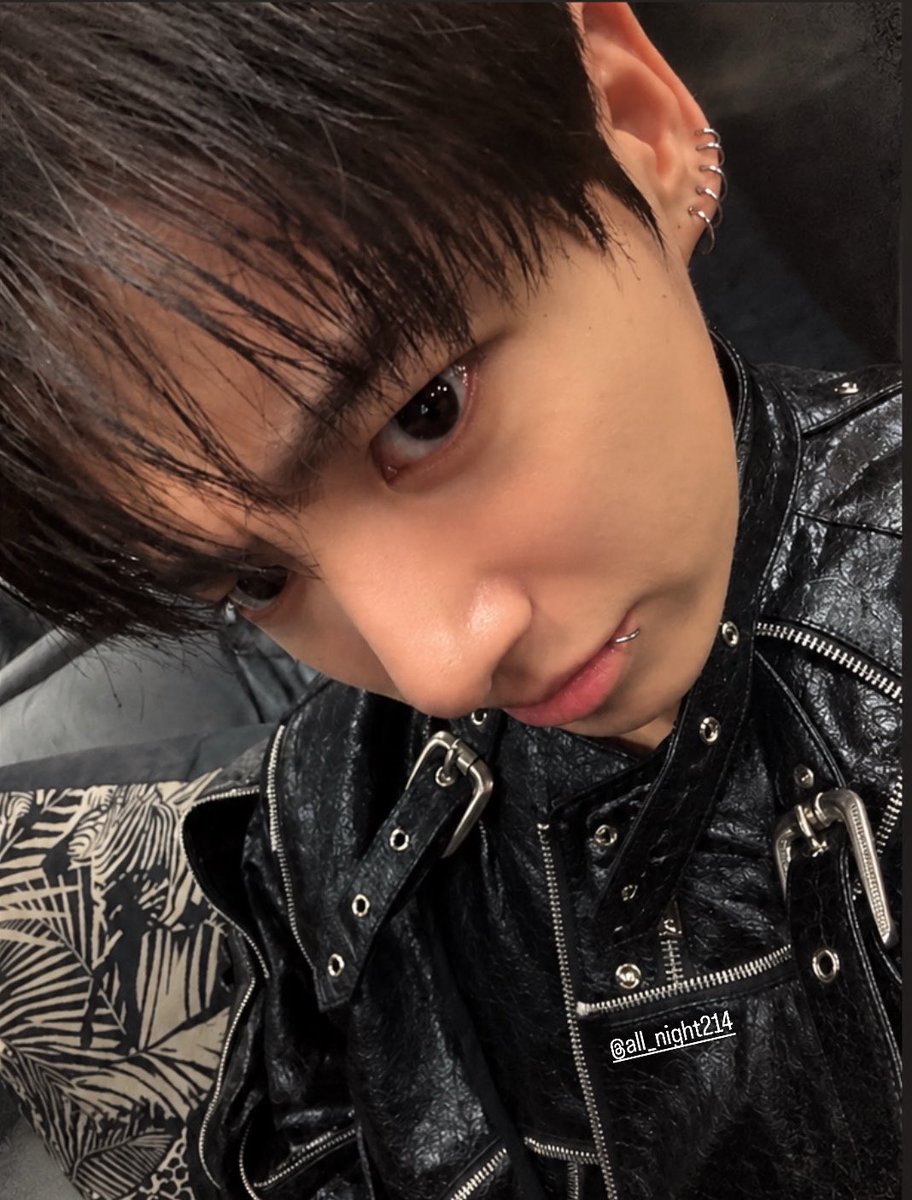 lemonchild_04's tweet photo. Aquí la fotito de #jungkook en Instagram 😜✨
#Selca https://t.co/fstSbTOXD1