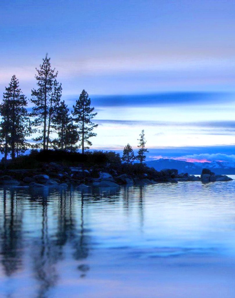 LoveSongs4Peace's tweet image. Misty blue spring morning at Lake Inari in Lapland, Finland   🇫🇮