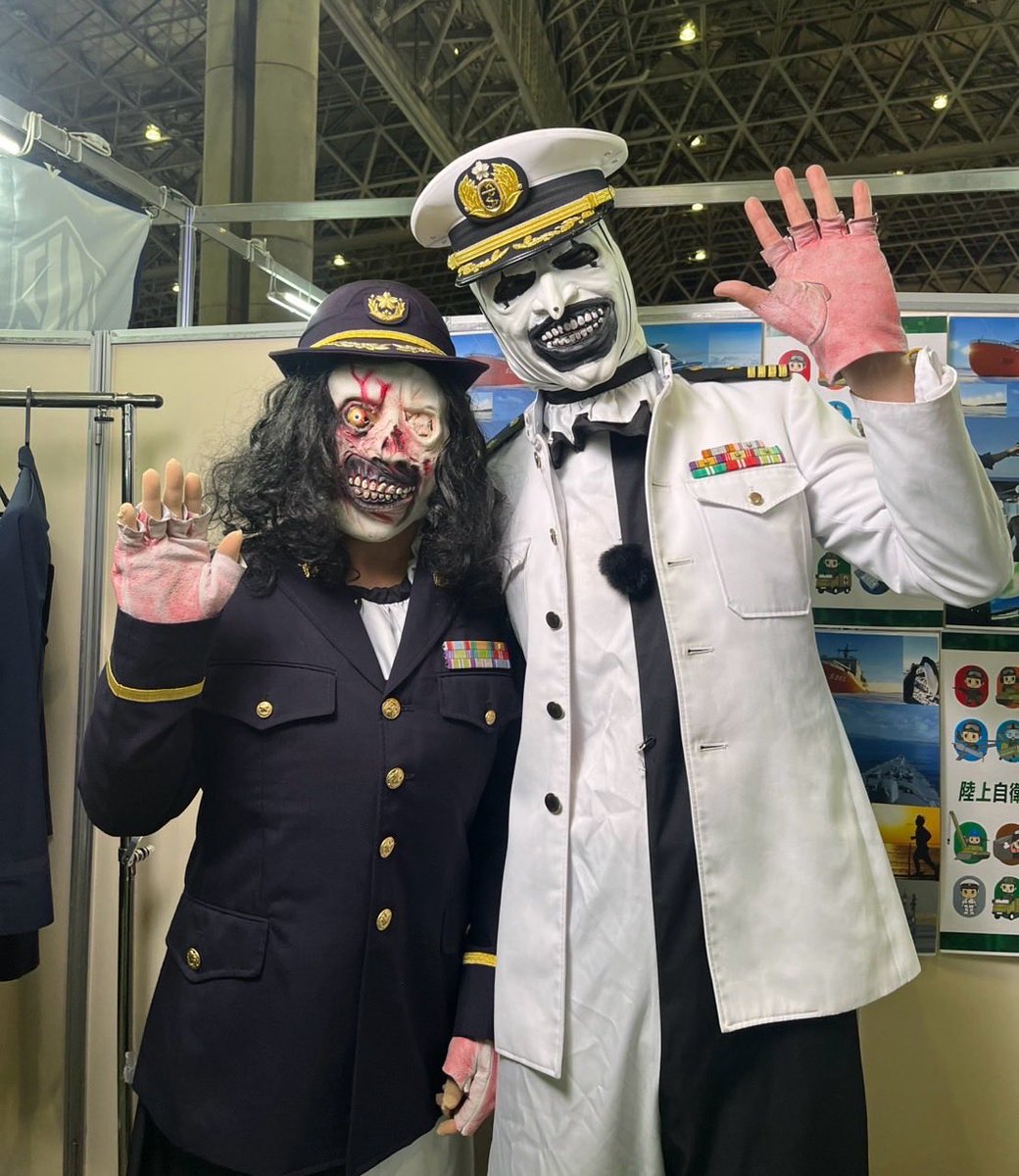 自衛隊ブースで🫡

アートザクラウン<a href="/RU5xP2pQ2evUTPK/">を手元（神奈川テリファー ）</a> 

 #ニコニコ超会議2026
 #テリファー
