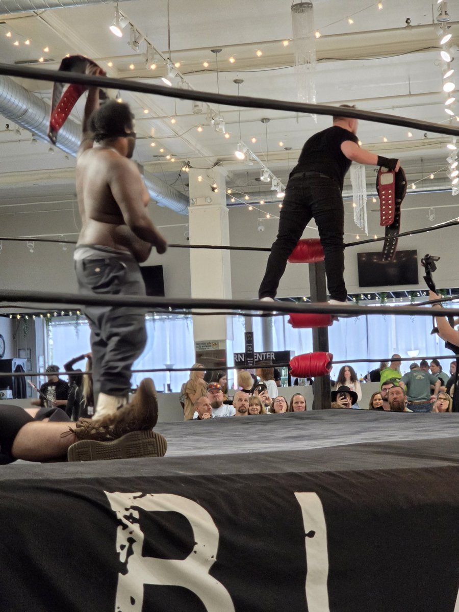 CatchThePinfall's tweet photo. #AndNew @PrimeTimeJT93 puts @JaredThumb to sleep and steals away into the night with Brandon Becker with the @SCWPro tag team titles https://t.co/2wHoikz0cI