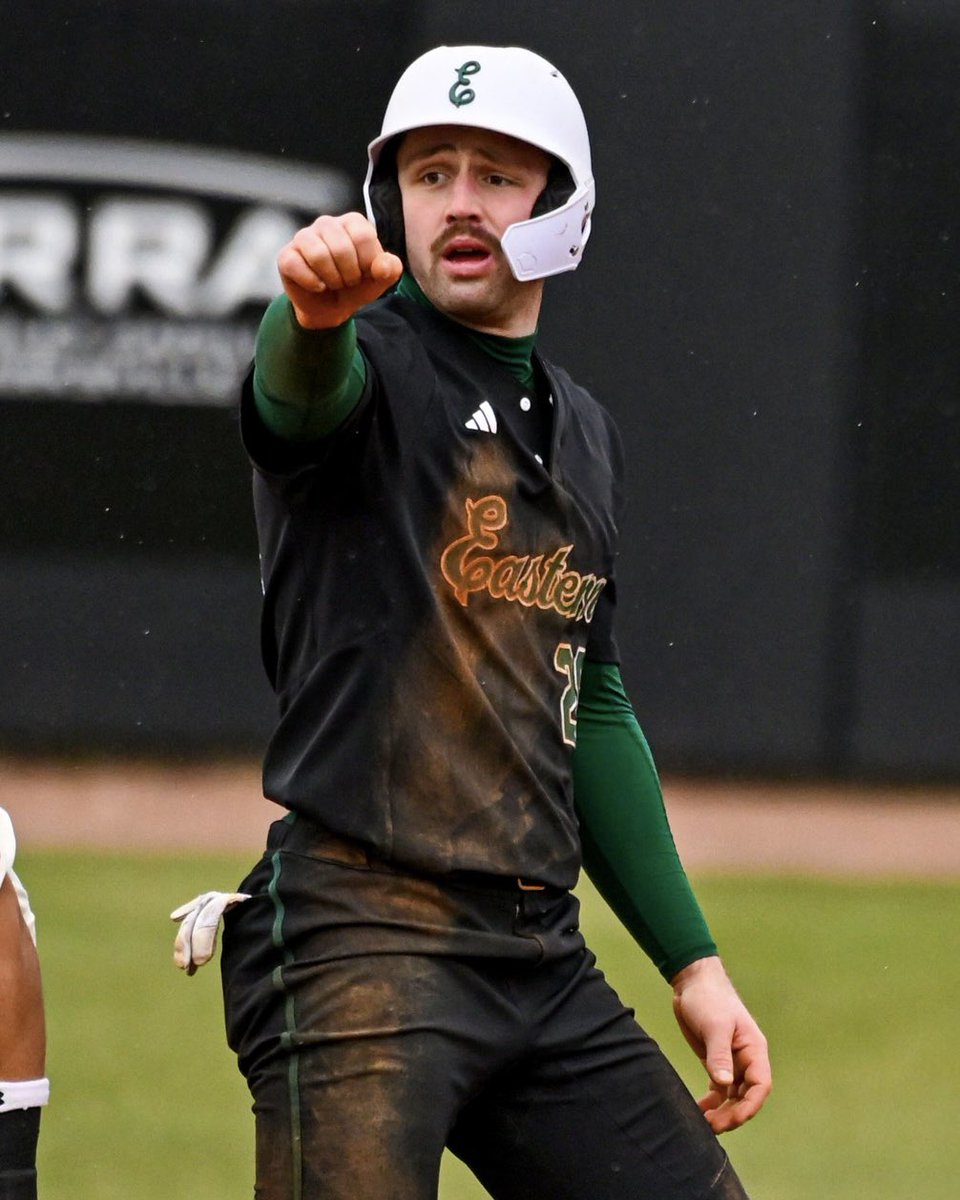 EMU_Baseball's tweet photo. 3 games, 4 bombs for Steck!💣🤯

He’s the first Eagle to homer in 3 straight games since 2024!

8 hits and 8 RBI over the last 3 games for the senior😳 https://t.co/jww1mTsKZW