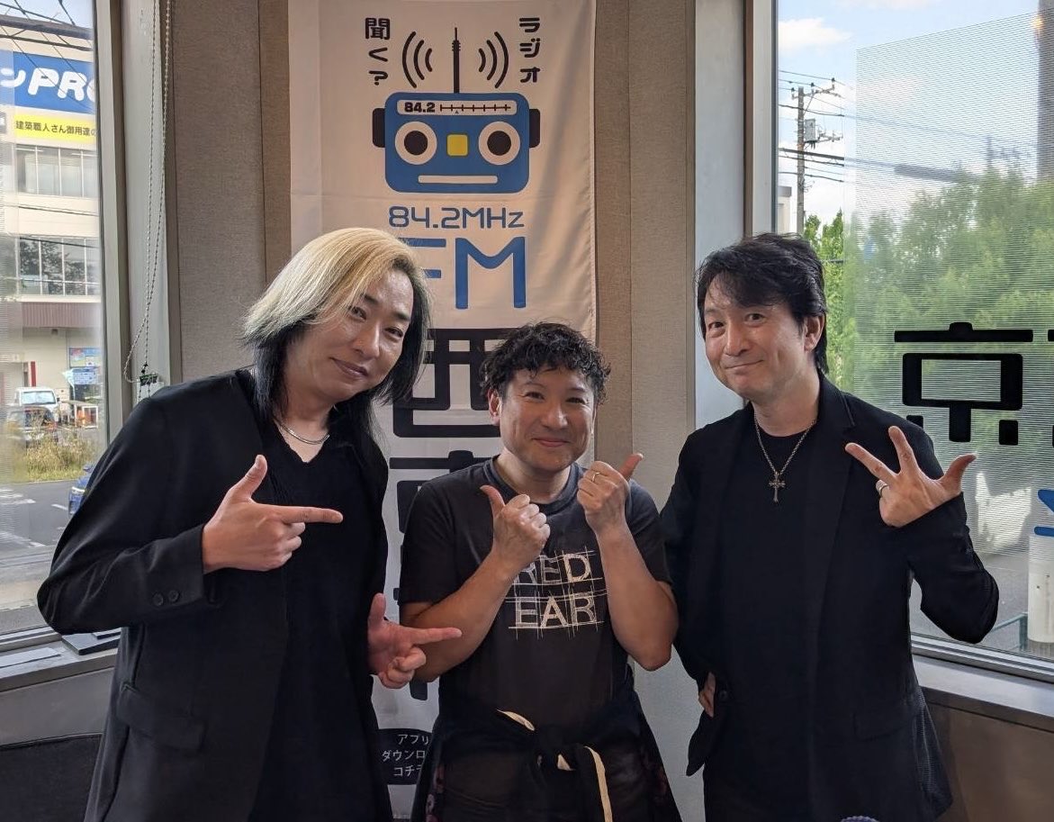 風になれ tweet media