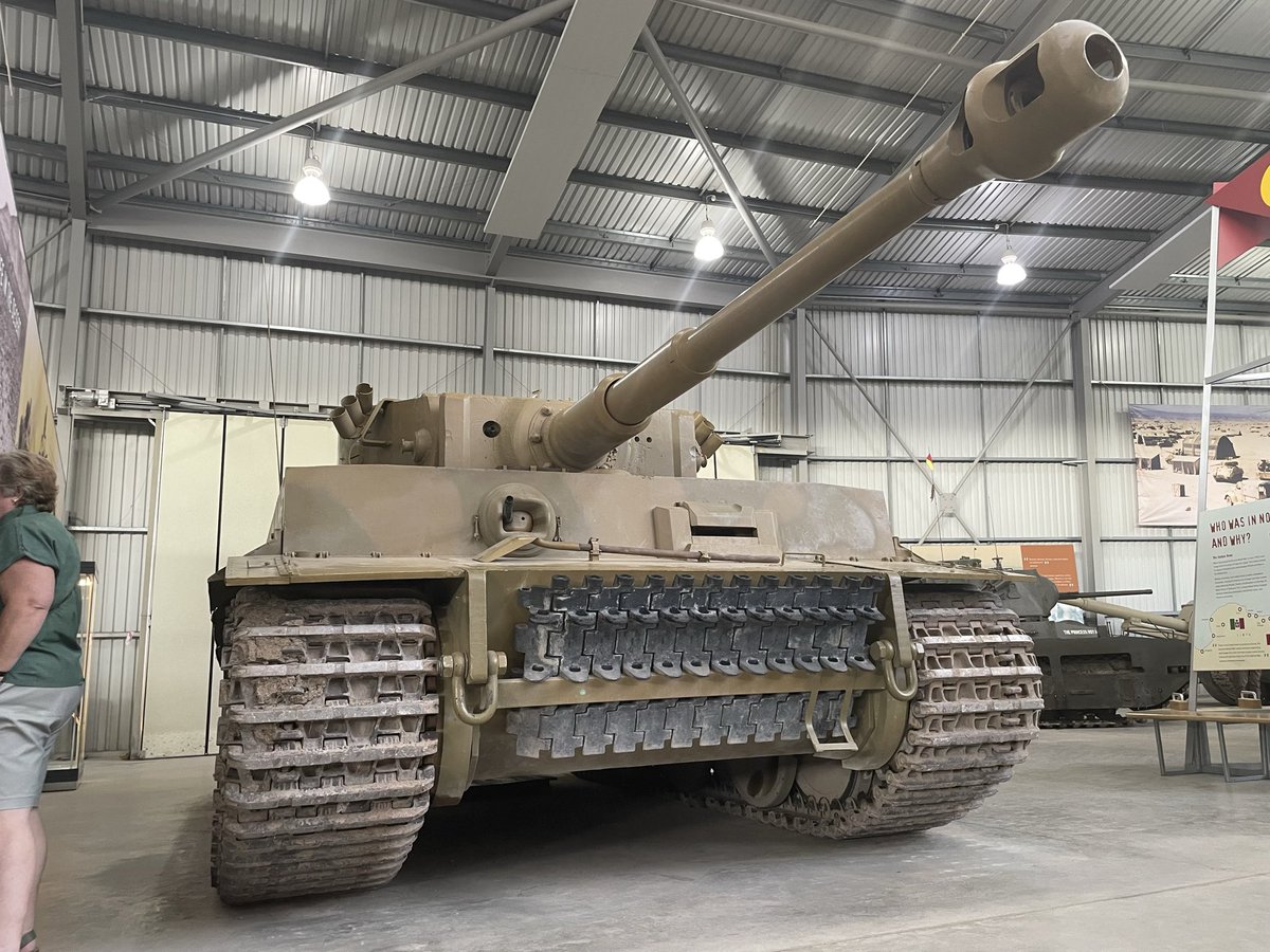 あーみー tweet media