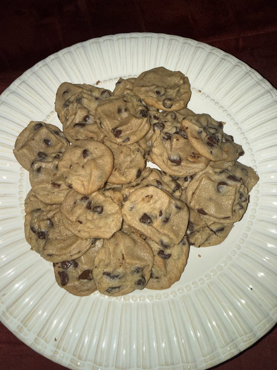 lady red sox tweet media