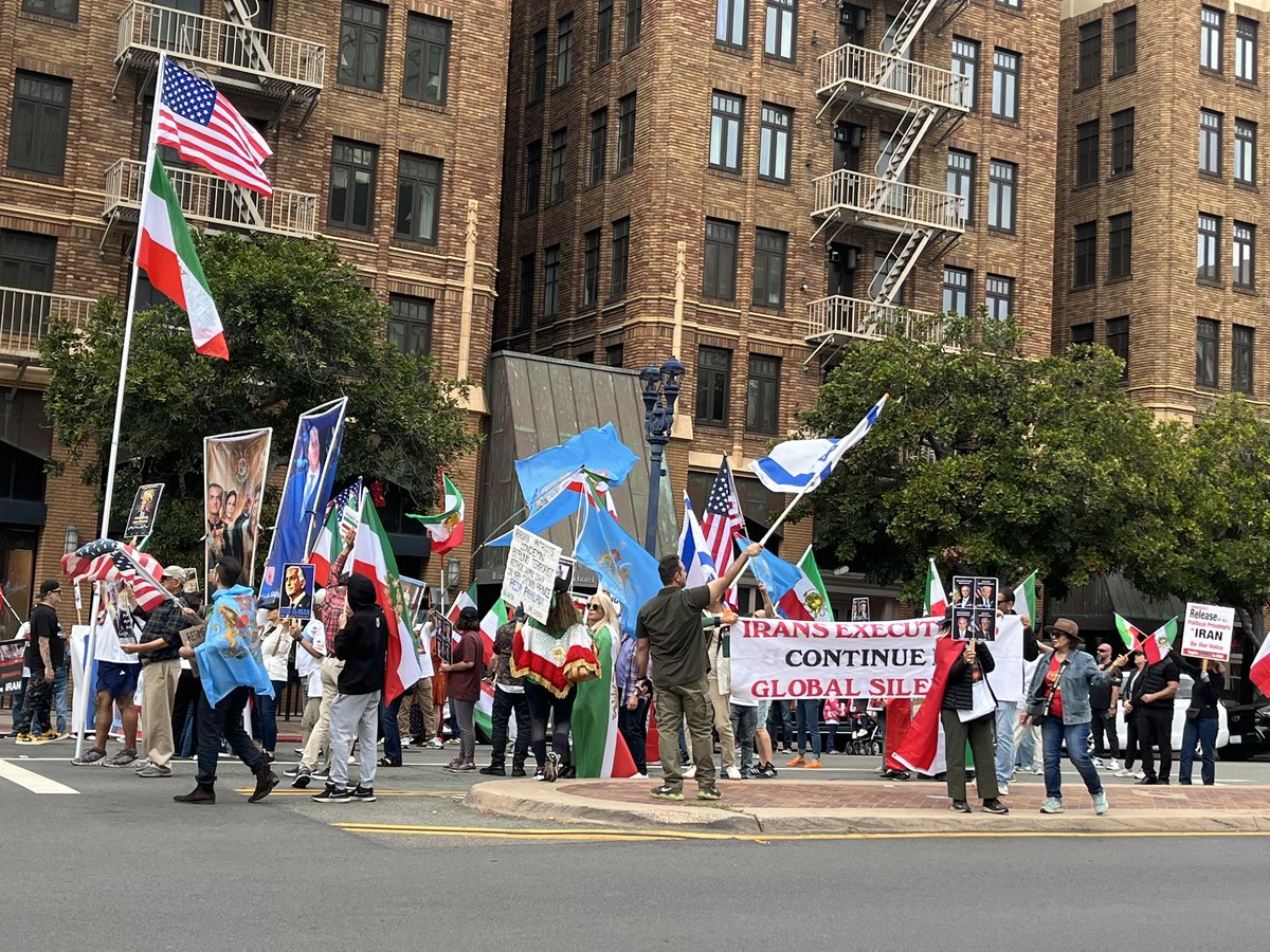 chista👸 tweet media