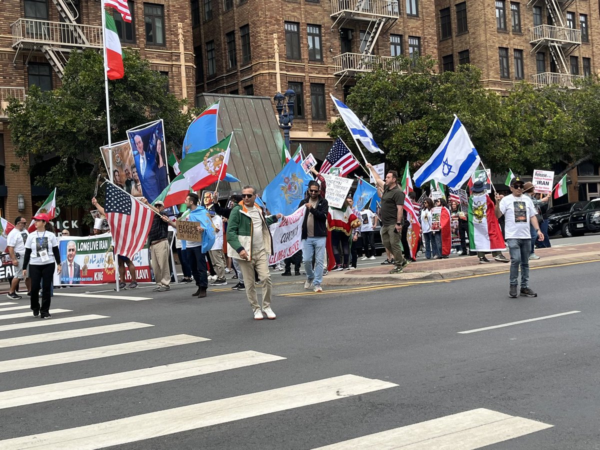 chista👸 tweet media