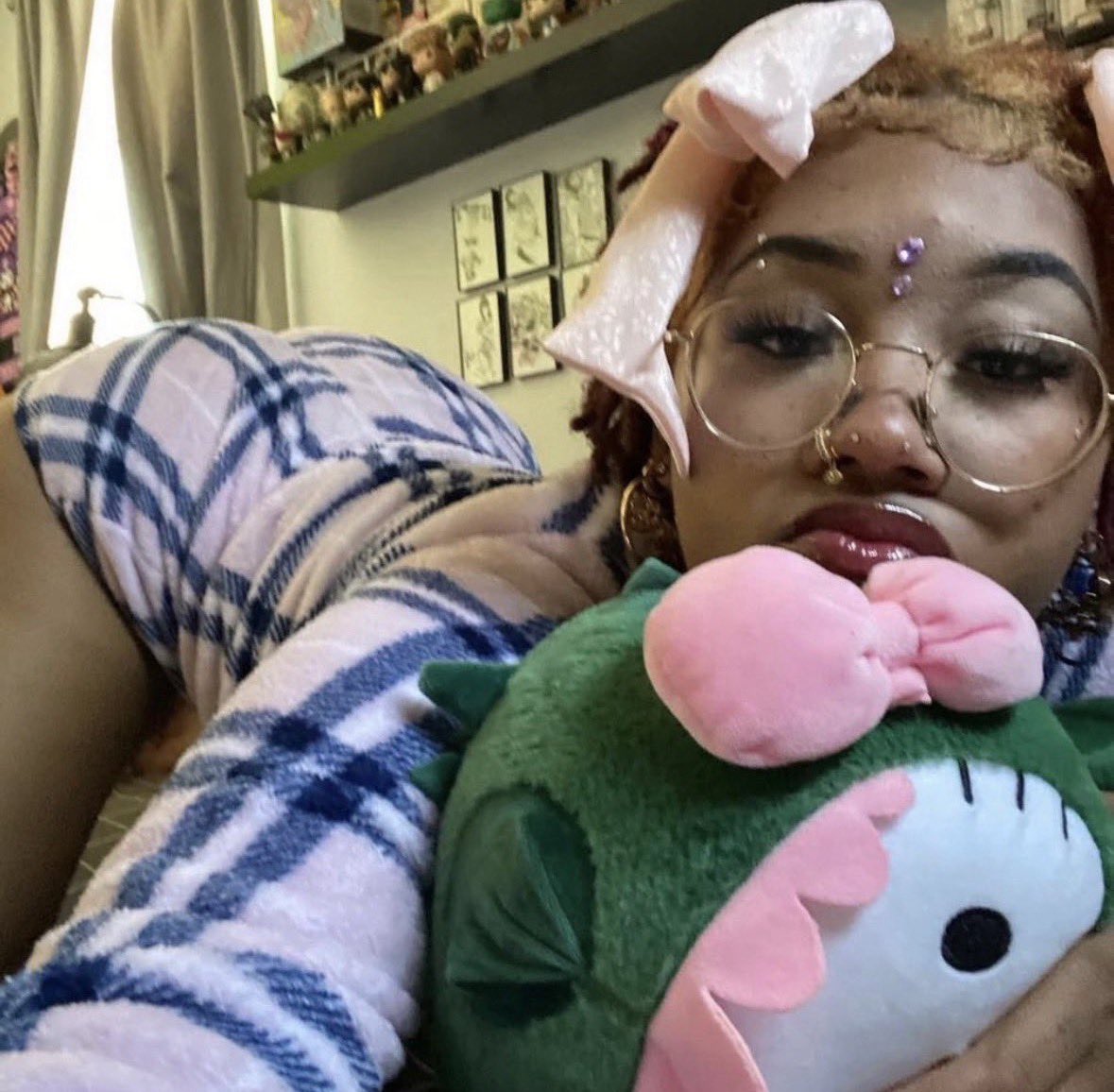 Se7en🦇 tweet media