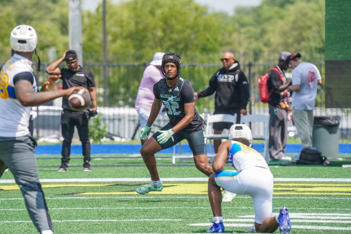 Parker Thune tweet media