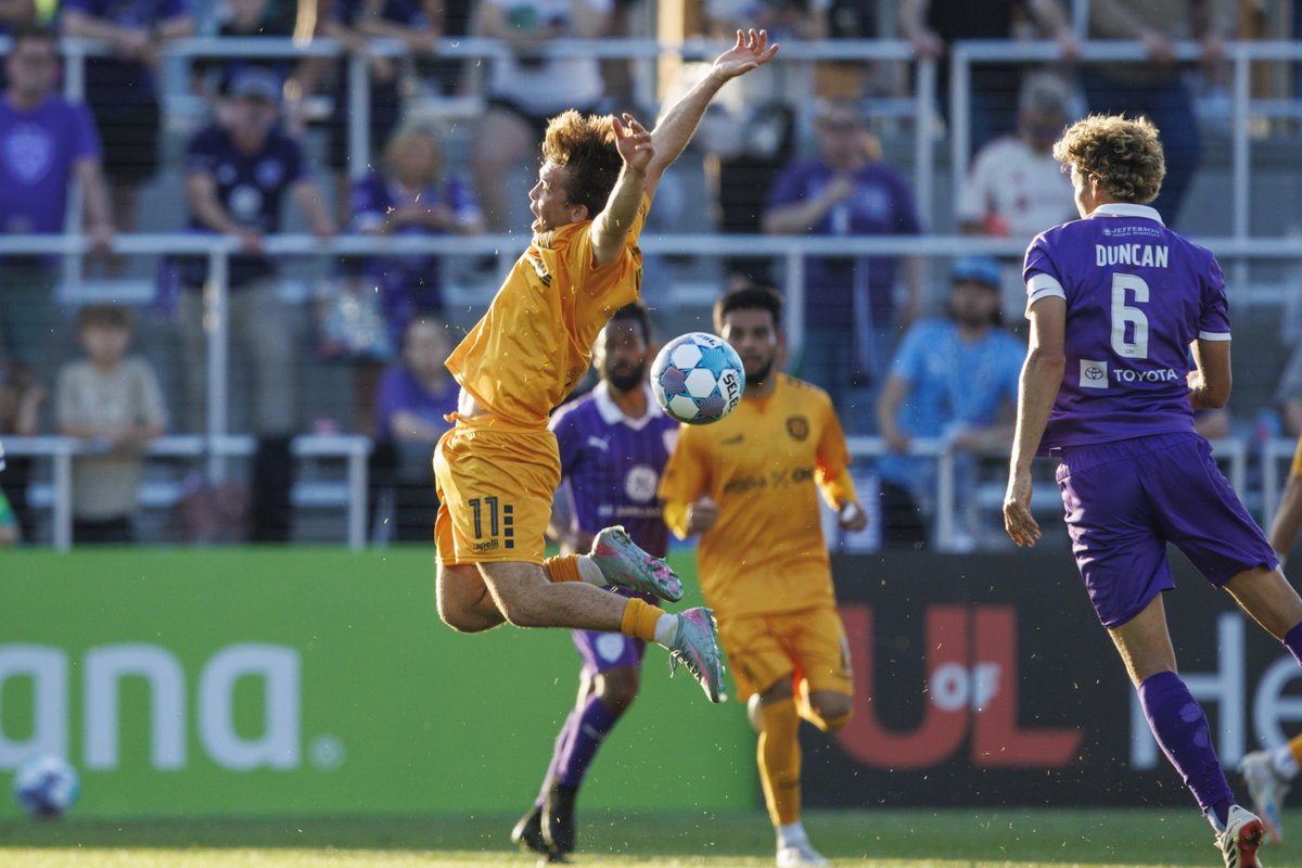 FortWayneFC's tweet photo. We feel your support. Keep it up!
Still tied at 1 in the 57th minute at Louisville City FC. https://t.co/sxJX98o3OV