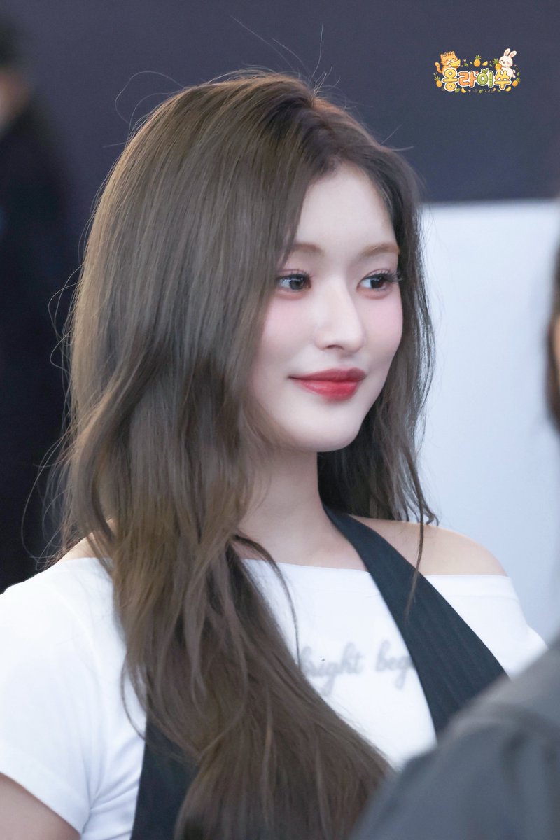 athenapineapple's tweet photo. 260425_TPE🛬_Athena
너무 귀여워~ 🐱
#FIFTYFIFTY #피프티피프티 #フィフティフィフティ
#Athena #아테나 #楊子嫻 https://t.co/9MYAxZuJw0