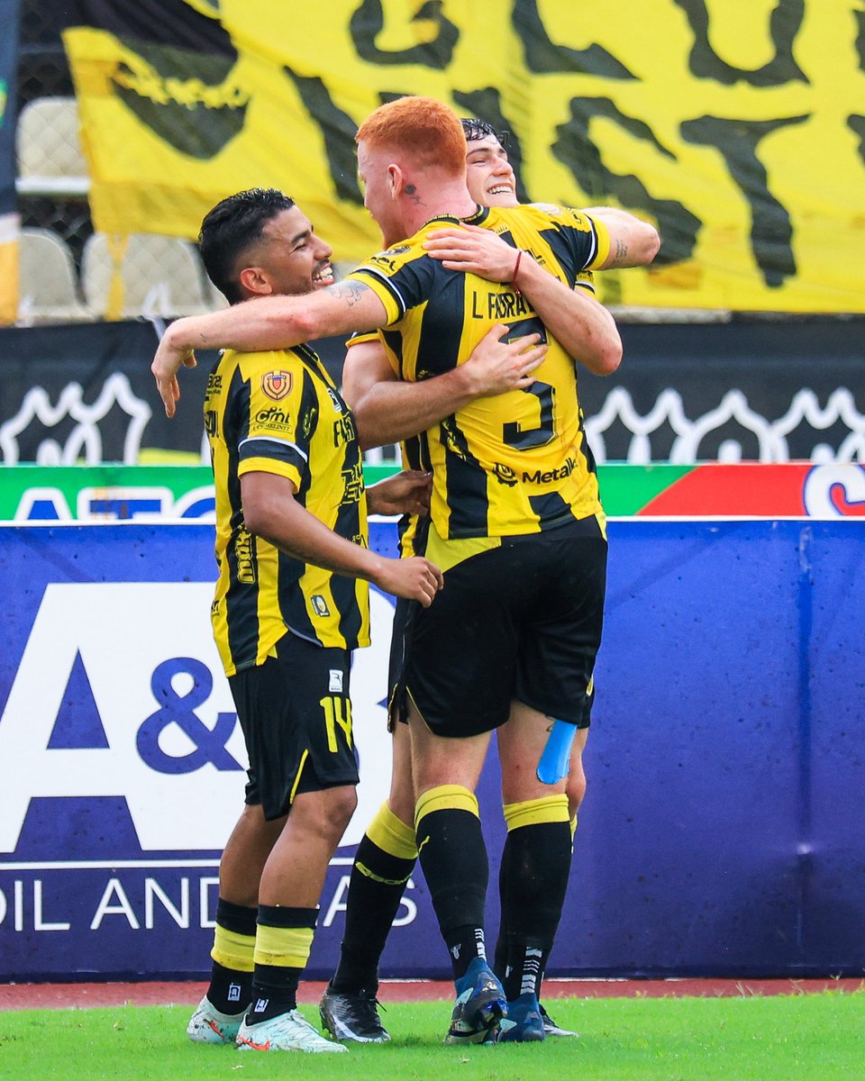DvoTachira's tweet photo. Y volvió el “Colo” 😡5️⃣⚔️

#VamosTáchira 💛🖤 https://t.co/Nso1UKKvwO