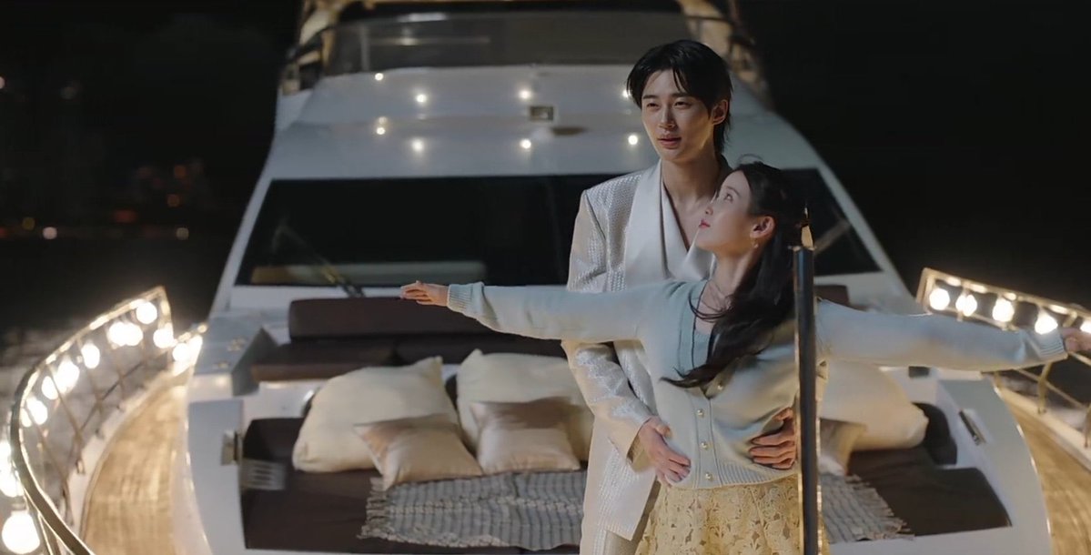 🜲 𝒒, (rest) tweet media