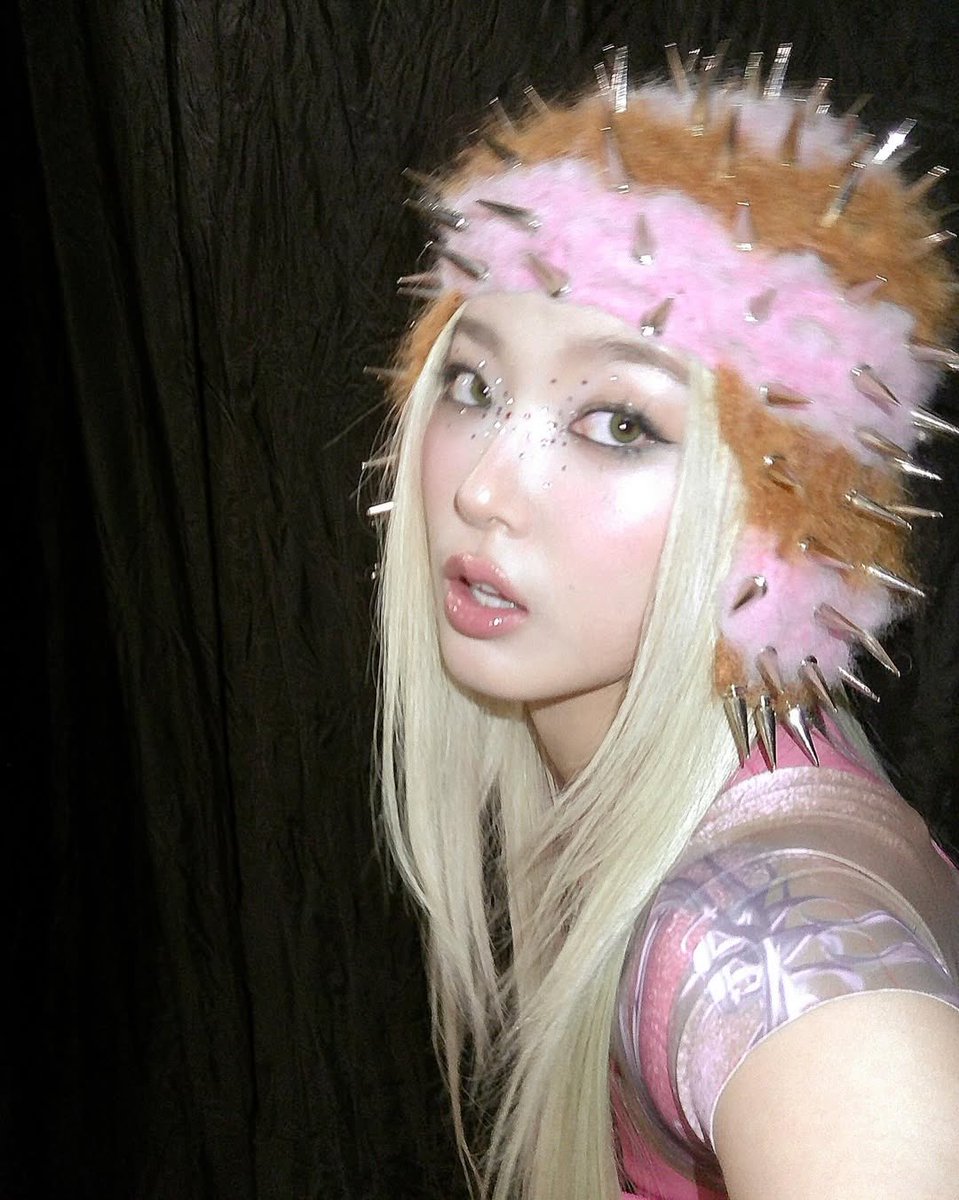 foryoonchae's tweet photo. "cute hat"

🎵 kendrick lamar, ft. zacari - love

personal ig post › 260426
「 #윤채 #YOONCHAE 🐚 #KATSEYE 」 https://t.co/F9kcdiSxxh