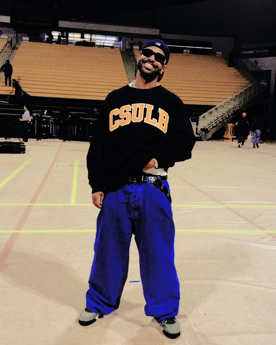 —— 𝐝𝐚𝐦𝐢𝐞𝐧. tweet media