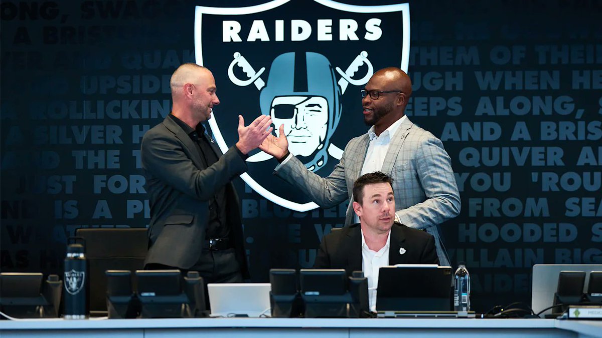 nickwalt's tweet image. The internet likes the #Raiders' draft.

CBS: A
Underdog: A
theScore: A
USA Today: A
Yahoo: Biggest draft winner
PFF: A-
FOX: A (Round 1)
NFL: B+ (before Day 3)
SI: B