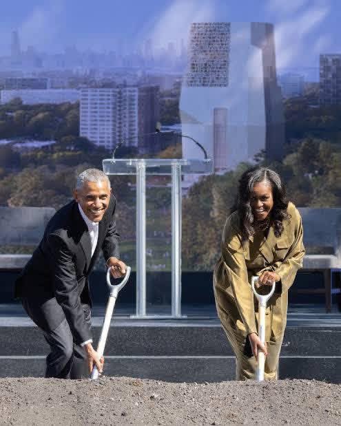 AuthorJoeNBrown's tweet photo. The double elected 44th #FirstFamily, ‘Barack and Michelle Obama, Sasha &amp; Malia are still thriving, still inspiring, and still going strong’…. and don’t forget about the opening of the #ObamaPresidentialCenter in June 2026. https://t.co/qw1erClNGs