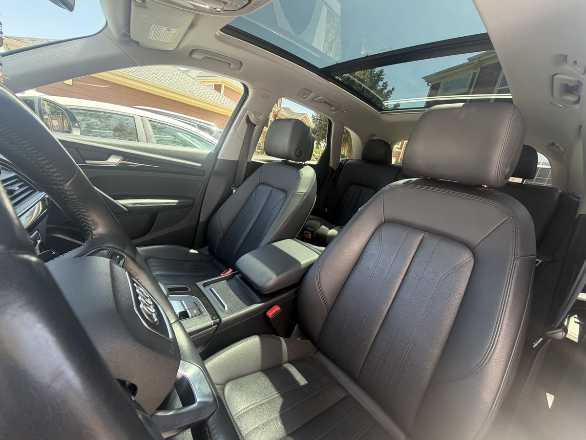 HeltonIsabel's tweet photo. Mama had to get herself a new car 🤪🥰 https://t.co/O7bG3jnWIN