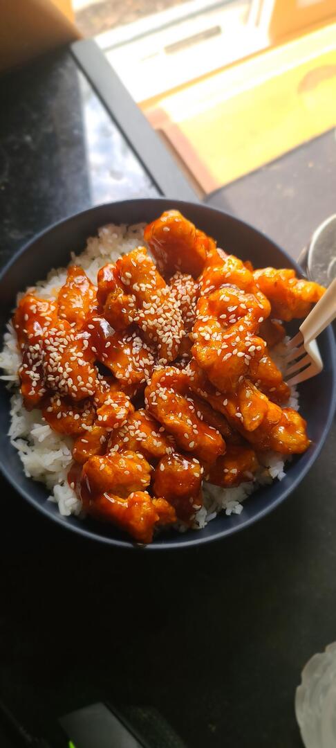 homevsfastfood's tweet image. [HOMEMADE] Sweet sour chicken and rice
#homemade #sweetsourchicken #ricebowl #comfortfood #homemadeinspo #homecooking #food #recipes #foodpic #foodie #foodlover #cooking #hungry #goodfood #homecookingvsfastfood