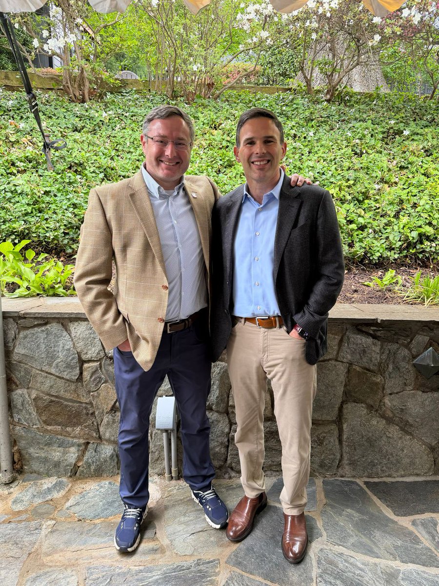 Dan Helmer tweet media