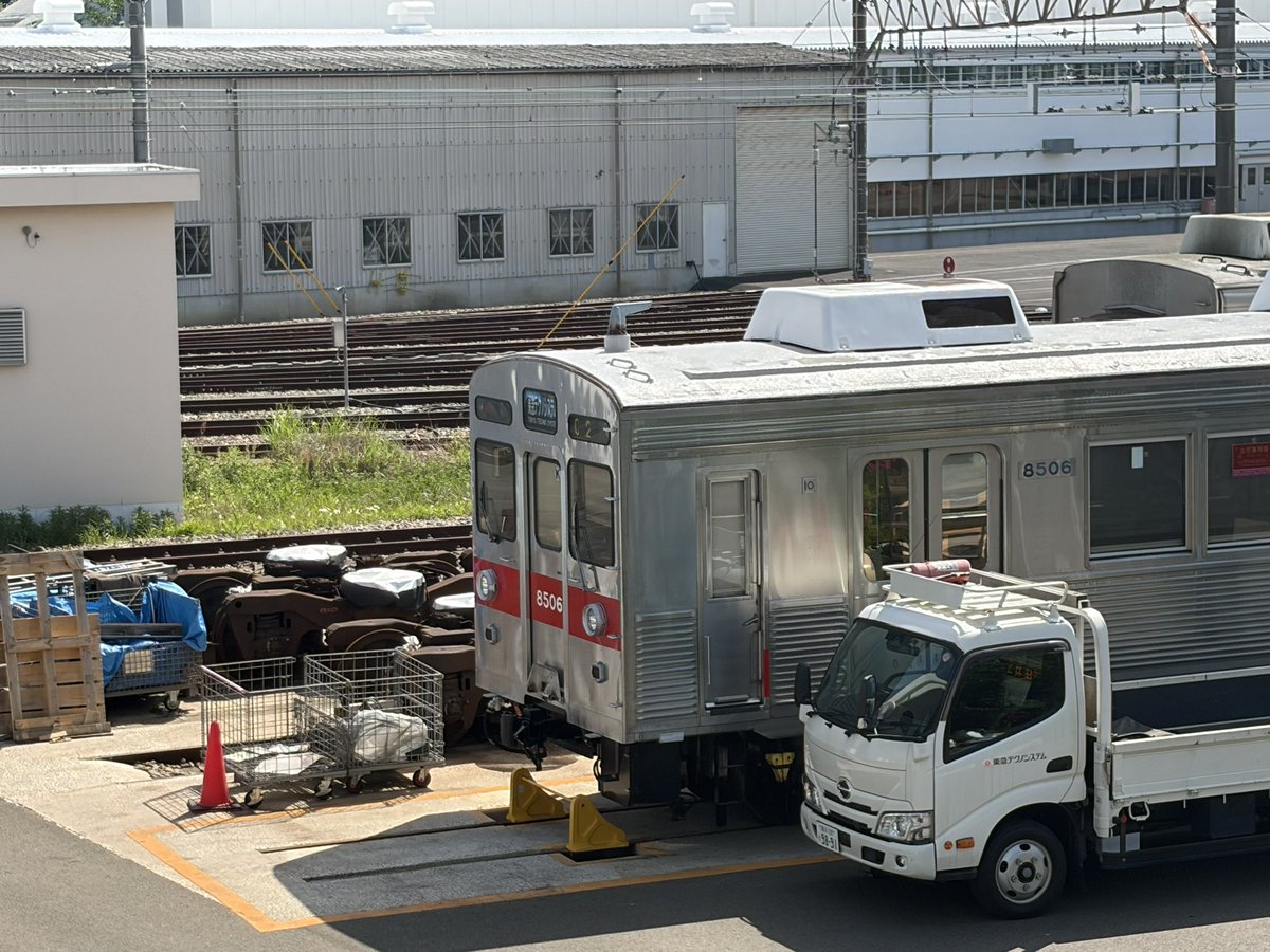 やべっち tweet media