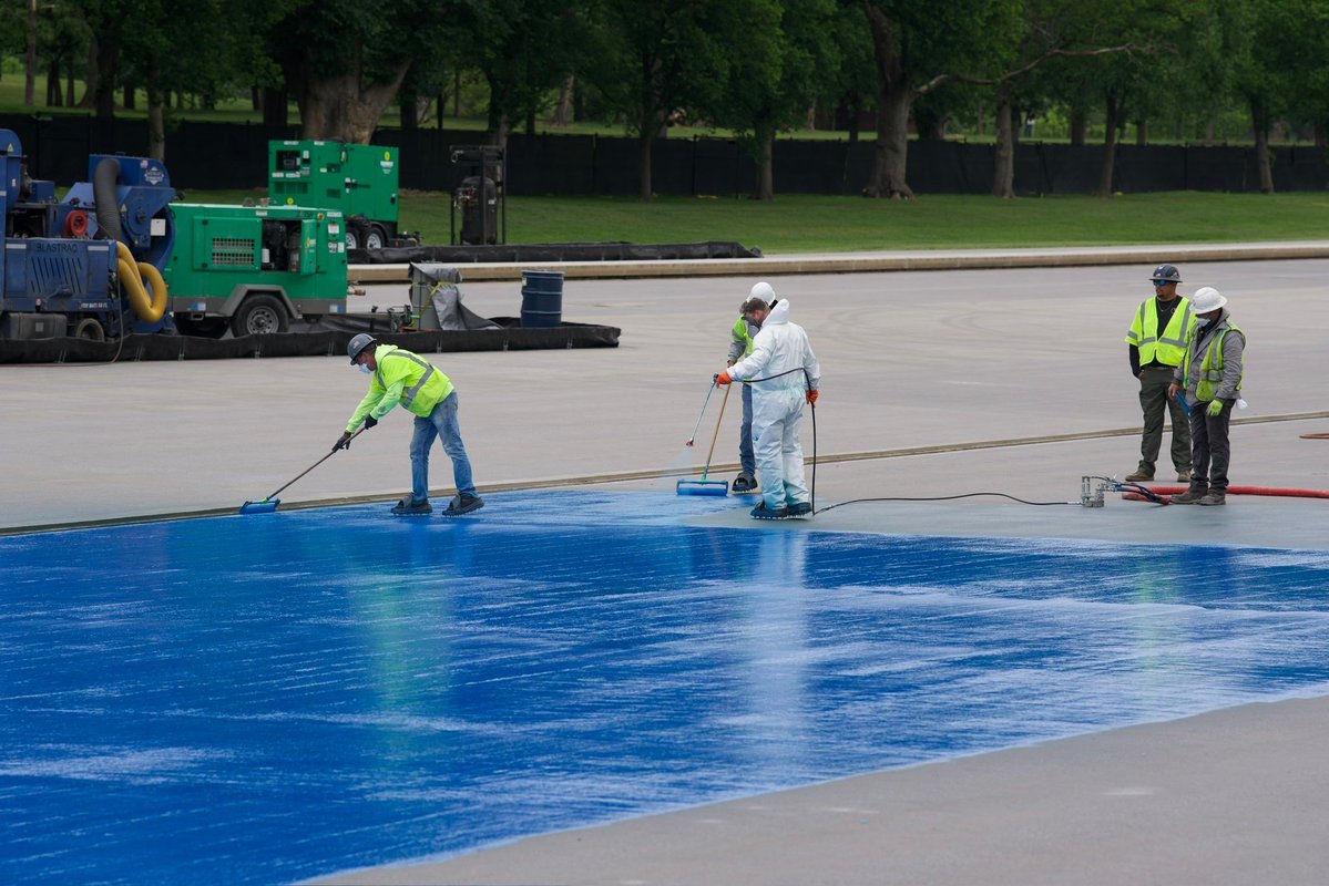 He's having the Lincoln Memorial Reflecting Pool painted to look like an inflatable kiddie pool or portable restroom.
(Credit: Andrew Leyden)