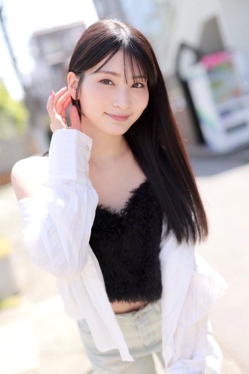 honjosuzu's tweet photo. デビューして8周年を迎えることができました
いつも応援してくれて本当にありがとうございます！
これからも自分のペースで、楽しみながら歩んでいきたいです
9年目もよろしくお願いします
🌵✨ https://t.co/2u31NyOZIC