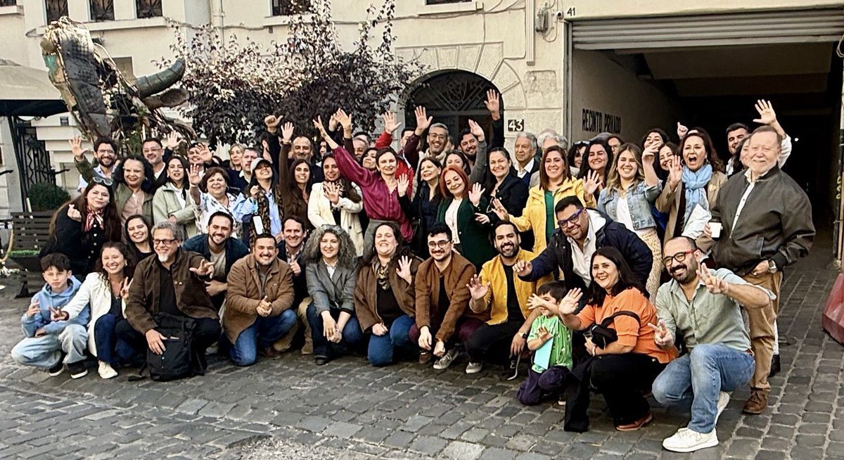 waldocarrasco's tweet photo. Gran jornada  en el @PPD_Chile hoy.  Se vienen cambios. Una nueva generación capaz de recoger la experiencia y pensar el Chile que se viene  @karayamatus @sebas_vergara @PepeToroKemp https://t.co/8DfFlAokZA