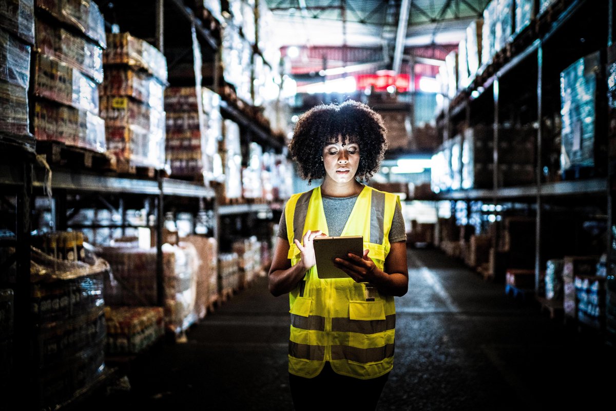 Tolanidh's tweet image. Ready to take AI from pilot to production? ⚡

93% of leaders see AI as a game-changer, but scaling needs a solid foundation. Cisco &amp;amp; AWS are bridging the gap to keep production moving while you innovate. 

Get the blueprint: cs.co/6013BBycMl

#Cisco #AWS #Manufacturing