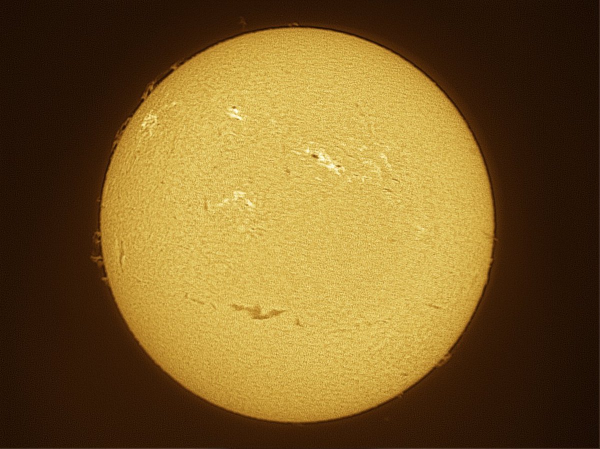 Cosmo_Akira_Japan39 tweet media