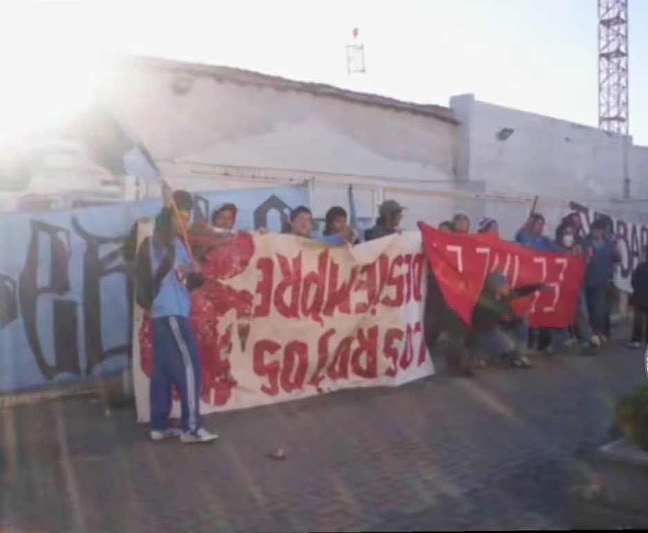 BENJAMIN SCHAMINE EMPALADO EN LA PLAZA tweet media